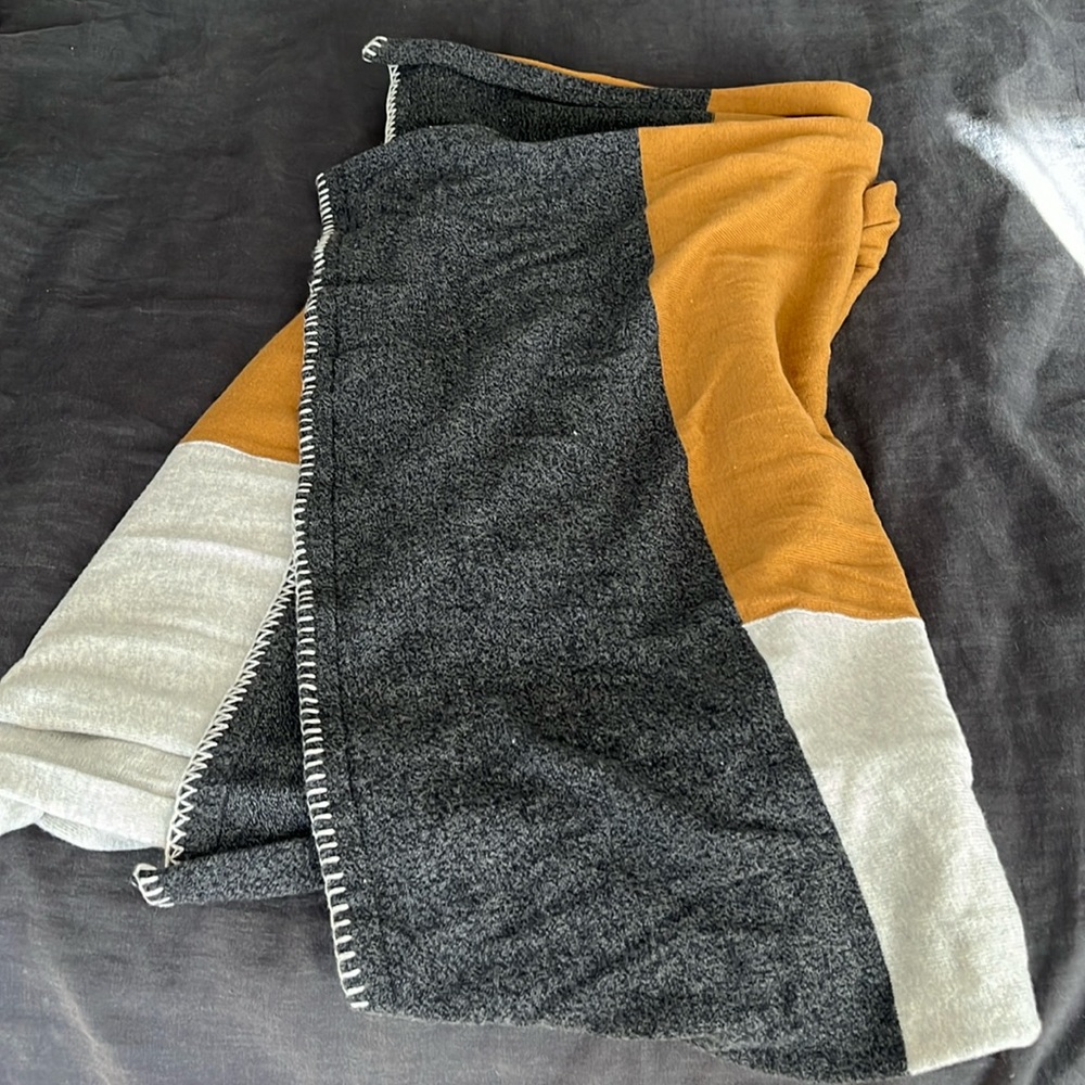 Zestt Organics Travel scarf